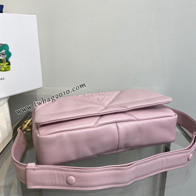 Prada專櫃最新款純手工菱形拼接圖案女包 1BD306 普拉達全羊皮翻蓋壓花斜挎包 csp1588